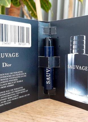 Christian dior sauvage✨оригинал миниатюра пробник mini vial spray 1 мл книжка3 фото