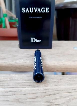 Christian dior sauvage✨оригинал миниатюра пробник mini vial spray 1 мл книжка10 фото