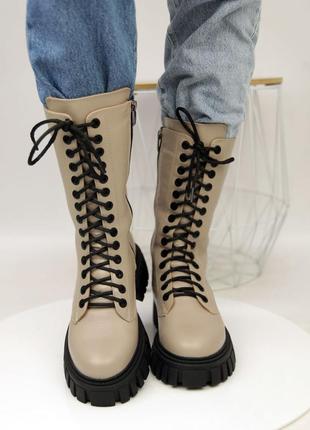 Стильные ботинки высокие на шнуровке женские бежевые кожаные мех зимние (зима 2022-2023)6 фото