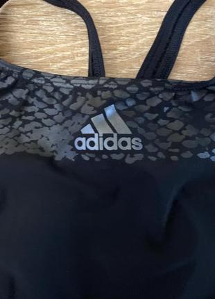 Шикарний, топ на дівчинку с размером s. от брену adidas4 фото