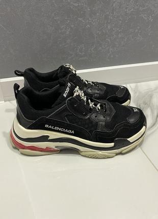 Кросівки balenciaga triple s2 фото