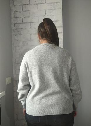 Шикарний светр з перлинками 48-502 фото