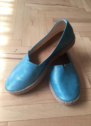 Легесенькі макасінчики експандріли