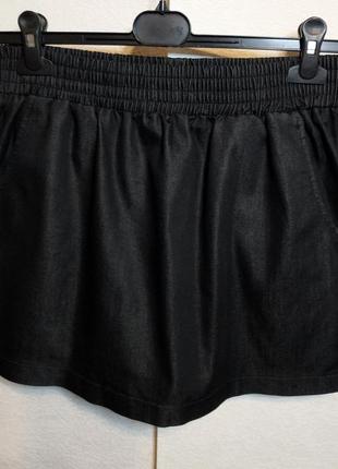 Чёрная мини-юбка guess . размер евро 36.5 фото