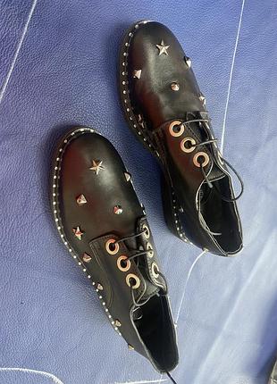 Туфлиі шкіряні на 38,5-39