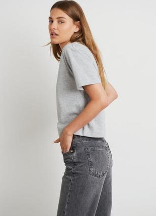 Джинсы с заводскими потертостями "gina tricot premium denim"3 фото