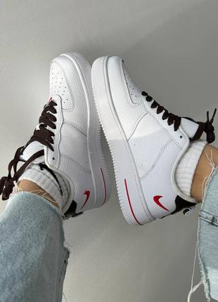 Nike air force brown red топові жіночі кросівки найк форс білі повсякденні брендовые белые повседневные кроссовки новинка5 фото