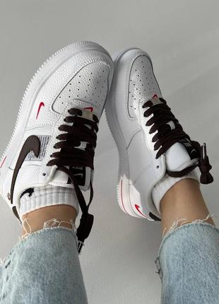 Nike air force brown red топові жіночі кросівки найк форс білі повсякденні брендовые белые повседневные кроссовки новинка