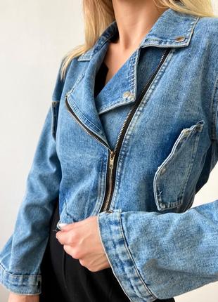 Жіноча джинсова курточка косуха10 фото