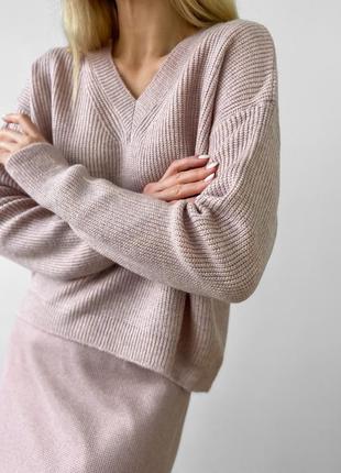 Женский вязаный пуловер / свитер оверсайз пудрово - розового цвета6 фото