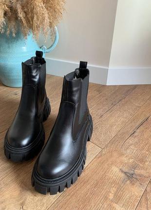 Кожаные женские чёрные челси ботинки2 фото