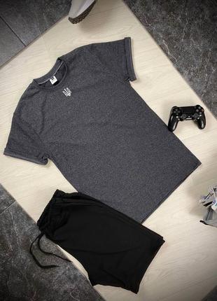 Патріотичний чоловічий спортивний комплект костюм футболка шорти з гербом