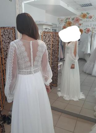 Веселенное платье молочного цвета, размер s