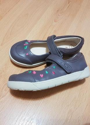 Шкіряні балетки clarks lilfolkpeg pre grey