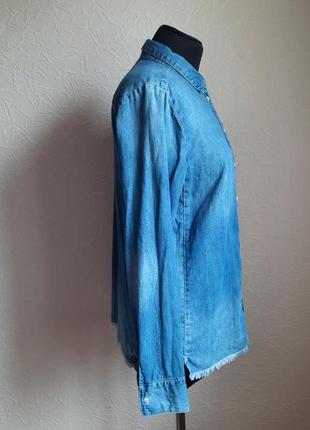 Продам джинсову рубашку з бахромою2 фото