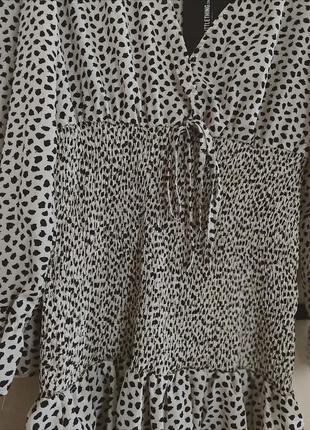 Сукня долматин на резинці на талії з v-вирізом6 фото
