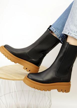 Стильные ботинки челси на резинке женские черные кожаные мех зимние (зима 2022-2023)8 фото