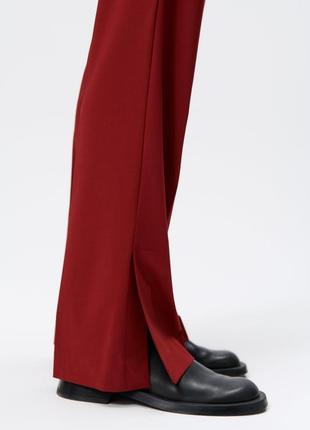 Классические брюки прямого кроя с разрезами zara, брюки в мужском стиле3 фото