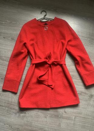 Червоне кашемірове пальто4 фото