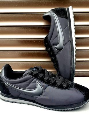 Nike стильные мужские кроссовки черные замша с плащевкой