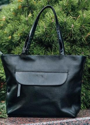 Кожаная лаковая черная женская сумка