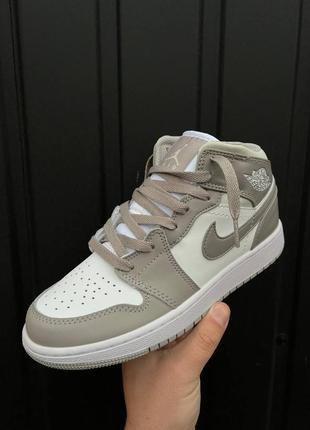 Nike jordan 1 retro linen beige женские высокие кроссовки найк джордан серые бежевые жіночі високі кросівки беж сірі