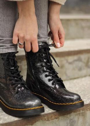 Жіночі ботінки dr. martens galaxy

женские ботинки