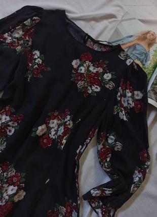 Платье в цветочный принт с завязками на рукавах5 фото