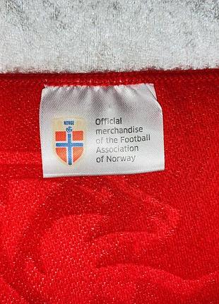 Класний спортивний / футбольний акриловий червоний шарф з написами nogge sterkere sammen