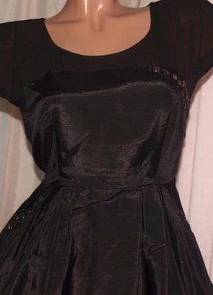 Шикарное платье (s) интерстного кроя, с шифон вставкой под пояс, отлично смотрится.3 фото