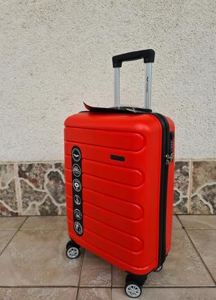 Убобный прочный чемодан wings 180-3 полипропилен2 фото