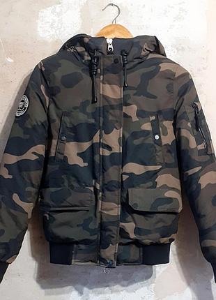 Курточка  жіноча bershka тепла нова