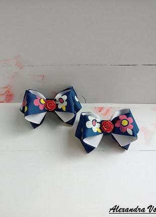 Маленькі бантики для дівчаток