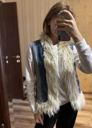 Жилетка