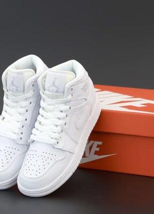 Кроссовки jordan 1 retro