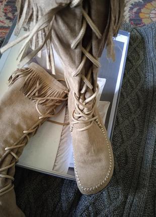 Сапоги шнуровка.
