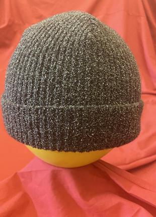 Чоловіча шапка
