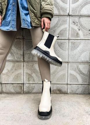 Жіночі ботінки bottega veneta beige sole

женские ботинки вената ботега