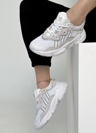 Adidas ozweego white beige жіночі топові кросівки адідас білі бежеві з сіточкою весна осінь літо женские легкие белые бежевые кроссовки с сеточкой