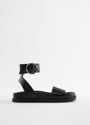 Чорні сандалі босоніжки zara