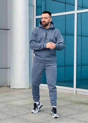 Спортивний костюм