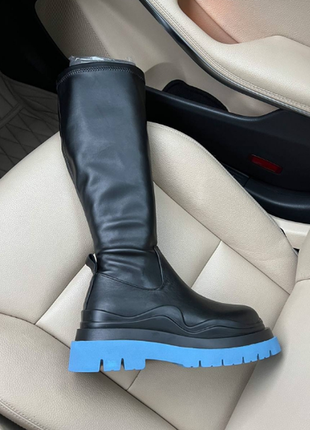 Жіночі ботінки bottega veneta black blue high premium fur

женские ботинки вената ботега1 фото