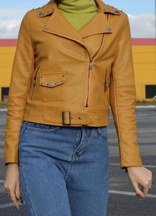 Курточка з еко шкіри