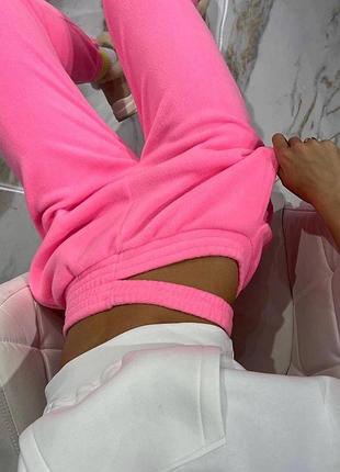 Женские розовые спортивные штаны джоггеры с двойным поясом с карманами на высокой посадке стильные однотонные на резинках жіночі спортивні штани