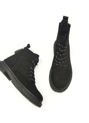 Жіночі демісезонні черевики на шеурках із застібкою чорні4 фото