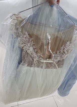 Весільна дизайнерська сукня10 фото