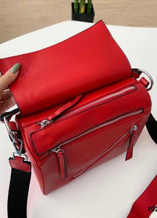 Красная женская сумка6 фото