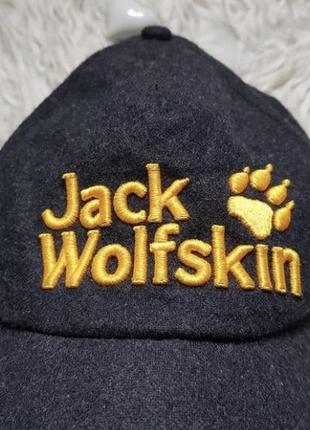 Класна кепка центрлого jack wolfskin. 50%хутро2 фото