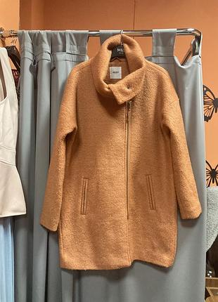 Стильное шерстяною пальто оверсайз теракотового цвета от фирмы object😅
