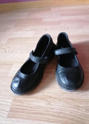 Кожаные туфли фирмы dr. martens оригинал7 фото